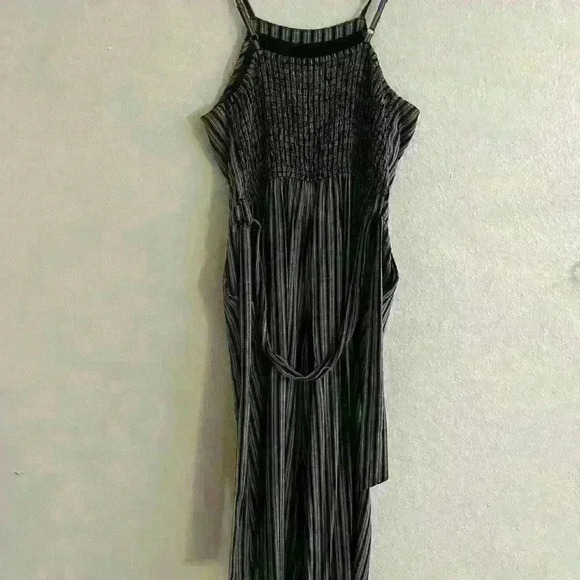 Hollister Romper - Picture 5 of 5
